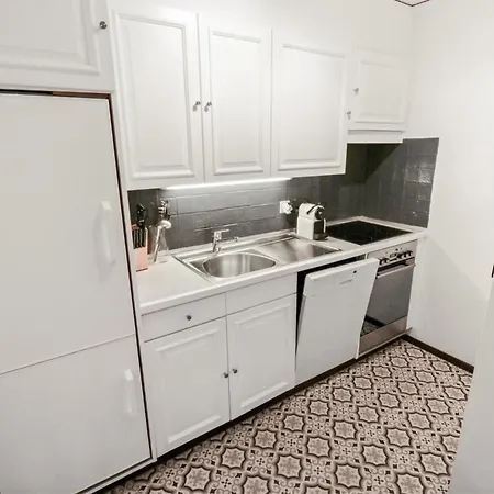 Au Centre Apartment *